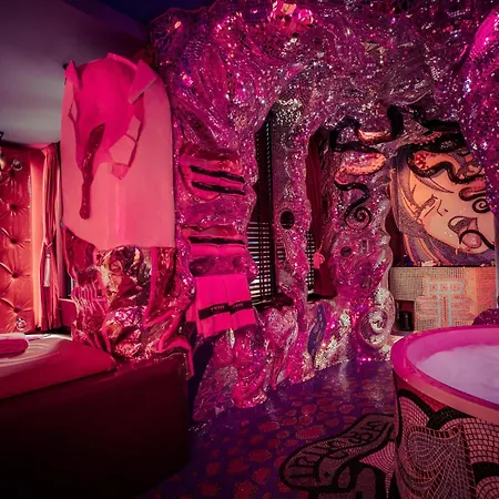 بيت ضيافة The Sin