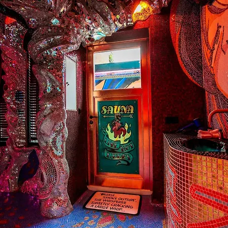 بيت ضيافة The Sin هارلم